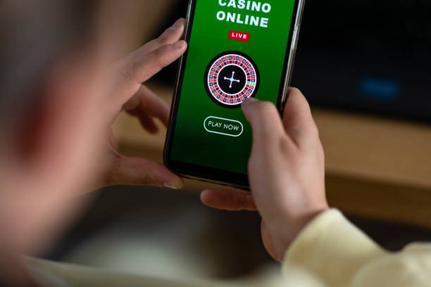 Shio Table live-dealer interface showing card positions and betting controls